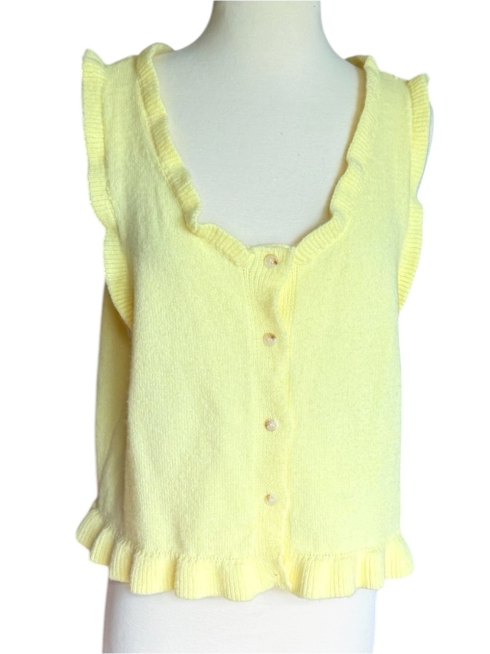 Pink Lily Cropped Yellow Sleeveless Knit Button Vest with Ruffles, XL